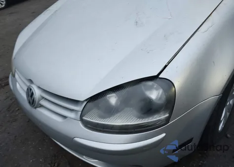 2007 Volkswagen Rabbit 4-Door из США, поврежденный, VIN WVWCS71K47W019819